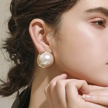 Korejské Velké Kulaté Simulované Pearl Stud Náušnice Pro Ženy Etrendy Nové Klasické Elegantní Náušnice Módní Šperky Velkoobchod